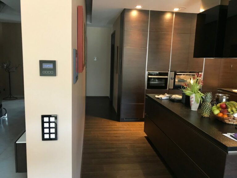 Villa Luxembourg Interrupteurs